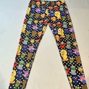 Sesame Street Character Leggings Amelia Rose OS